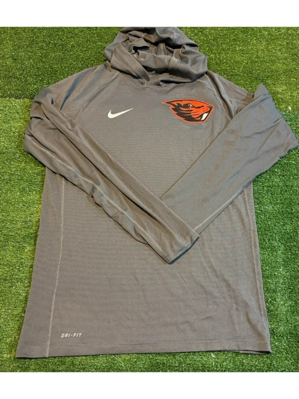Oregon State Beavers hoodie mens medium gray nike lighweight dri fit pullover